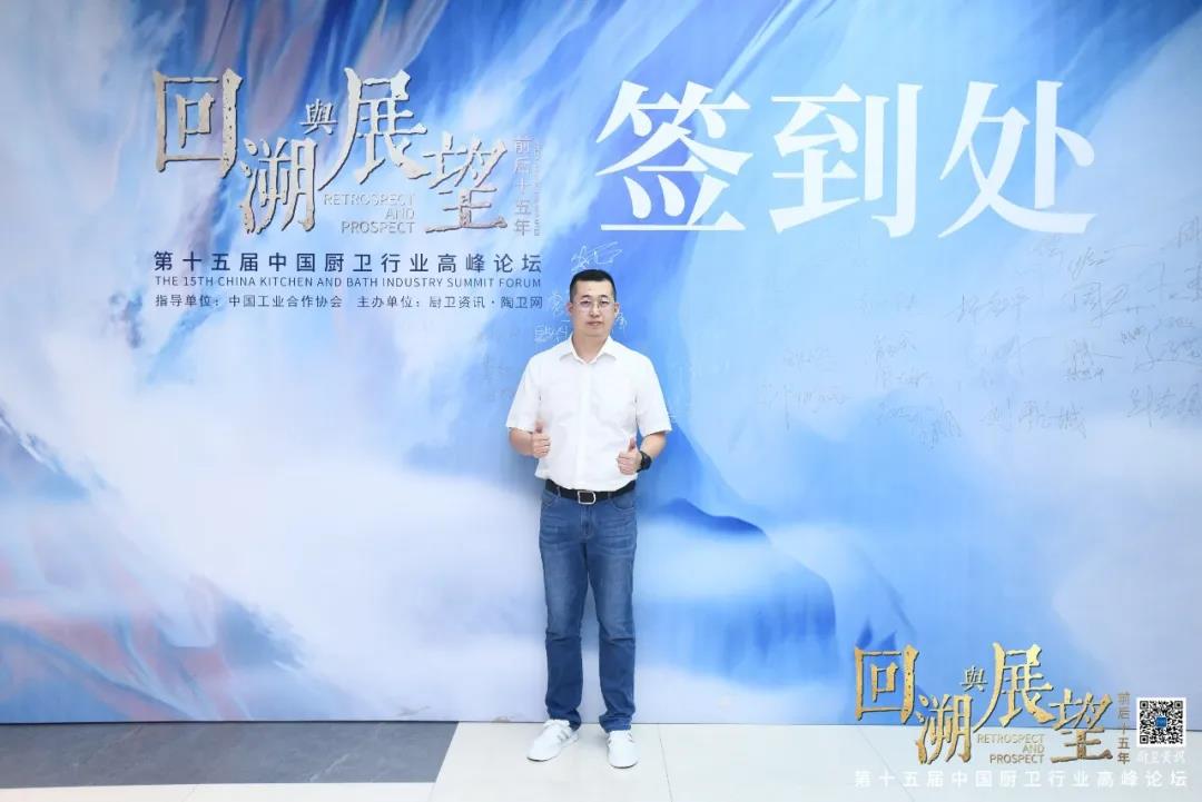 uuµçÍæ¹ÙÍø½à¾ß uuµçÍæ¹ÙÍø½à¾ß